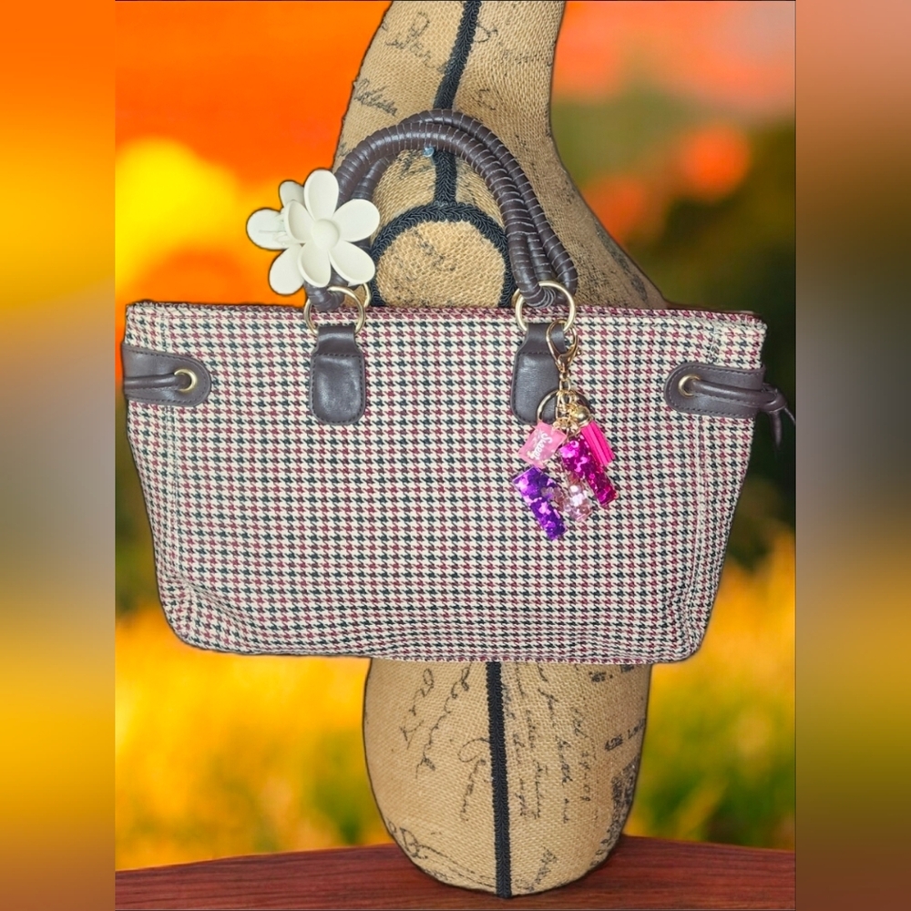 Victoria's Secret Houndstooth Plaid Handbag With Multi Charm & Flower Clip - Picture 6 of 13